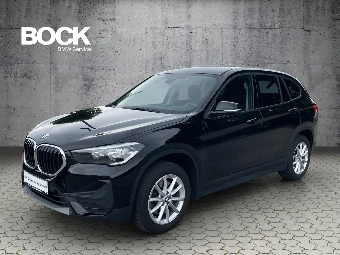 BMW X1 xDrive 20 d Advantage Schwarz - 1