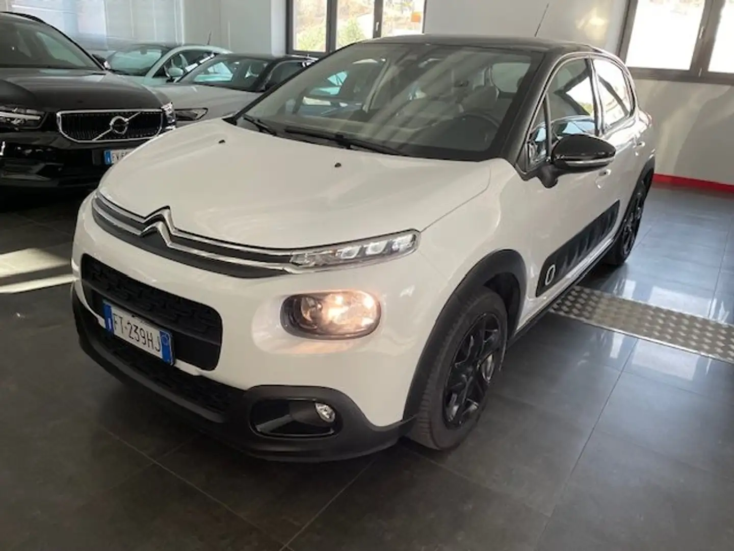 Citroen C3 C3 1.2 puretech UpTown s Weiß - 1