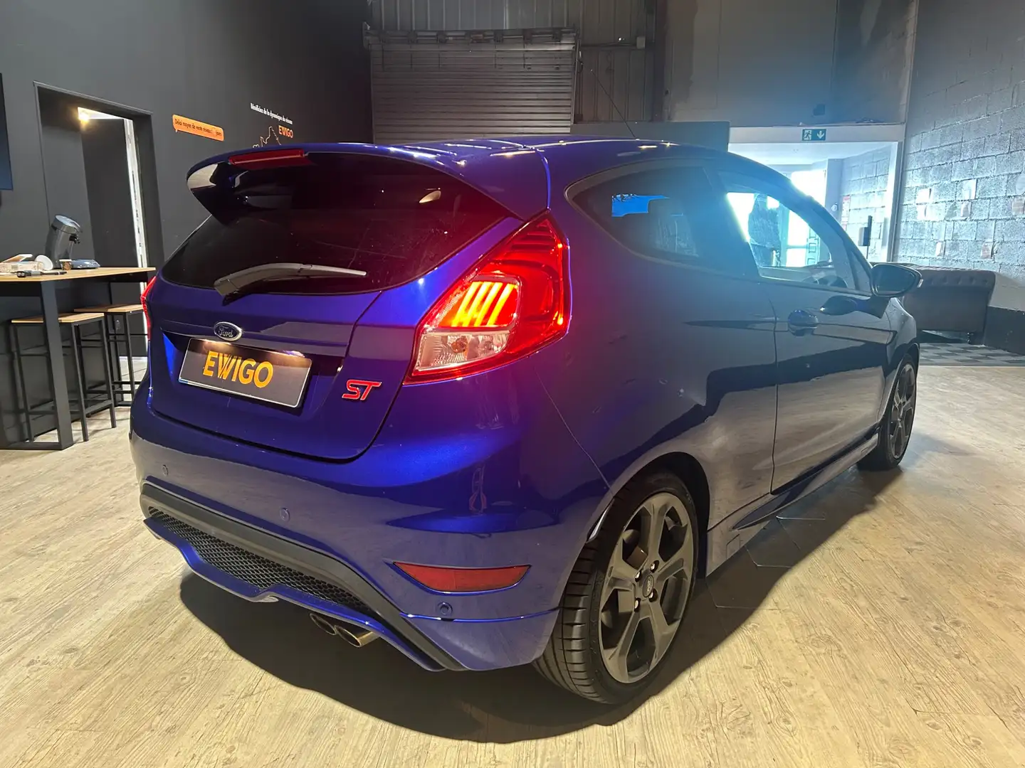Ford Fiesta 1.6  16V 182ch ST SUIVI ENTRETIEN - 2