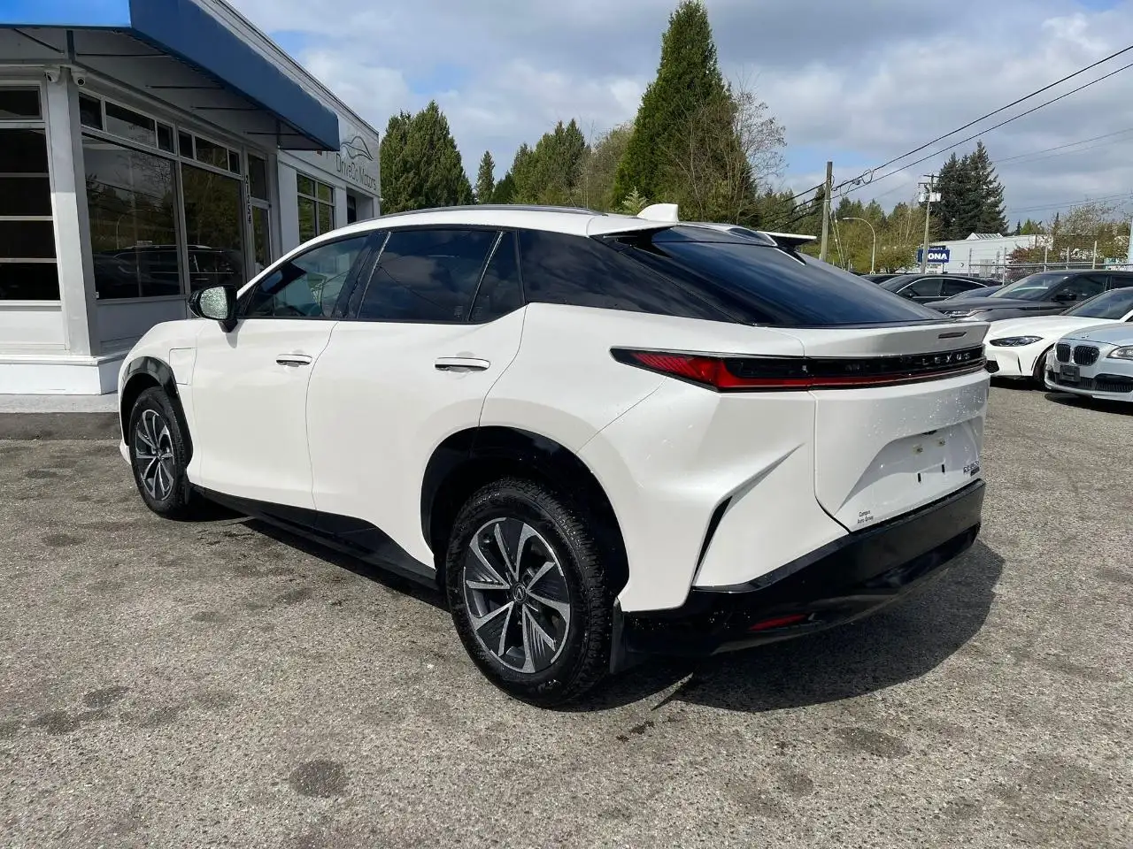 Lexus RZ снимка Lexus RZ