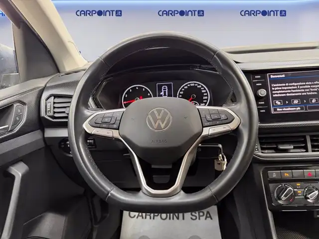 Volkswagen T-Cross view 13