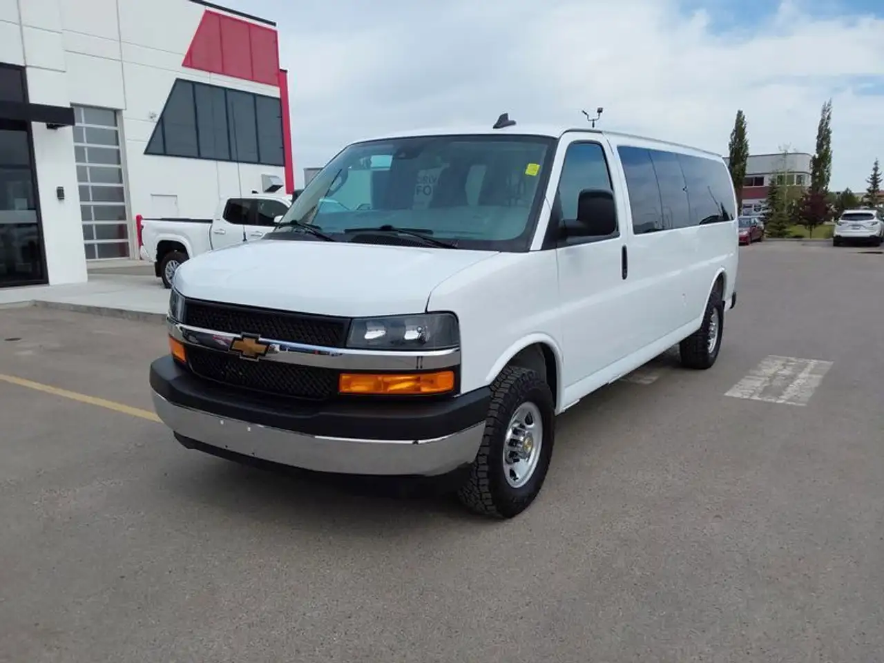 2025 Chevrolet Express Passenger