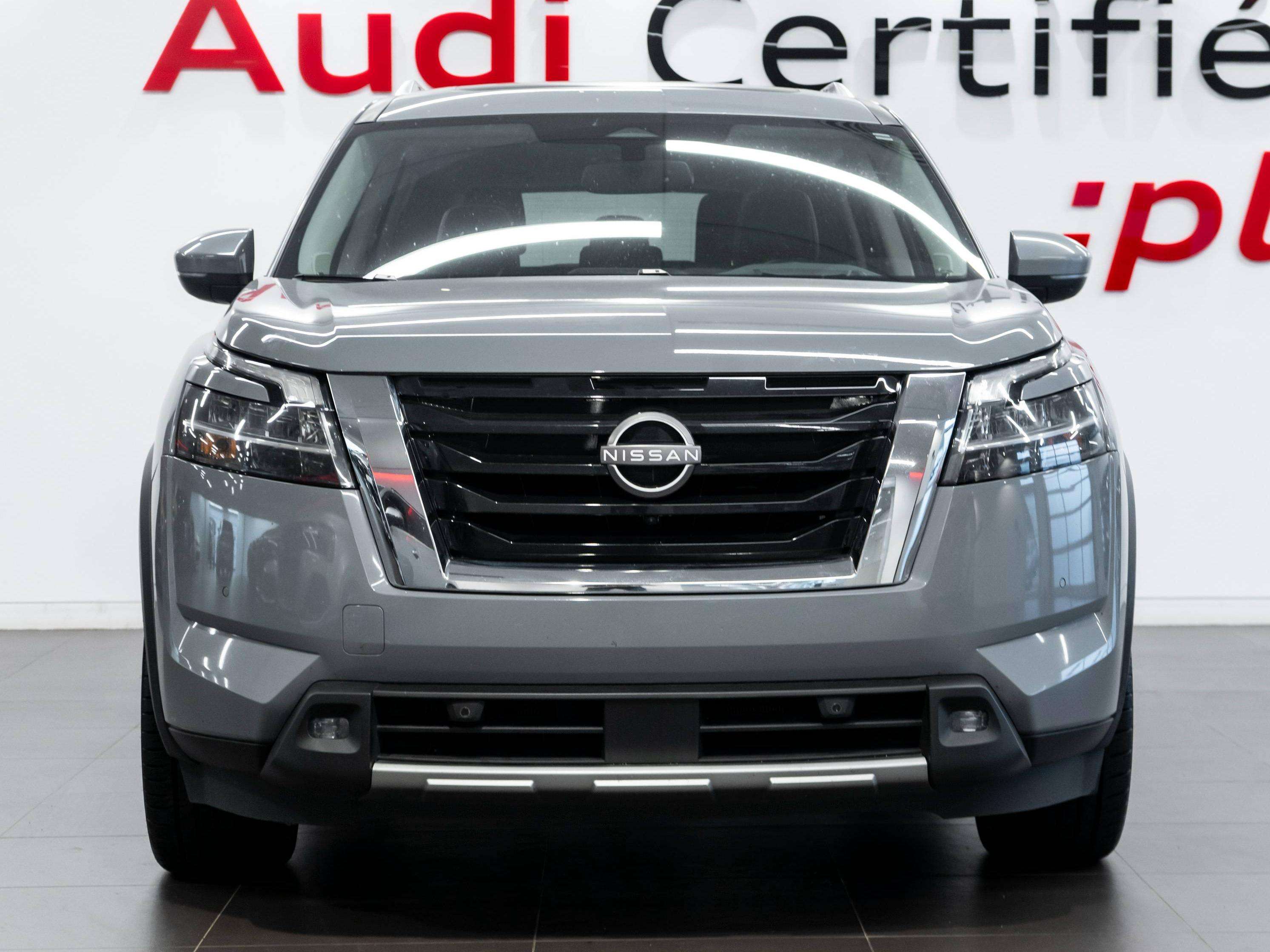 2022 Nissan Pathfinder SL AWD | BOSE | Toit panoramique | 7 passagers | — снимка 1