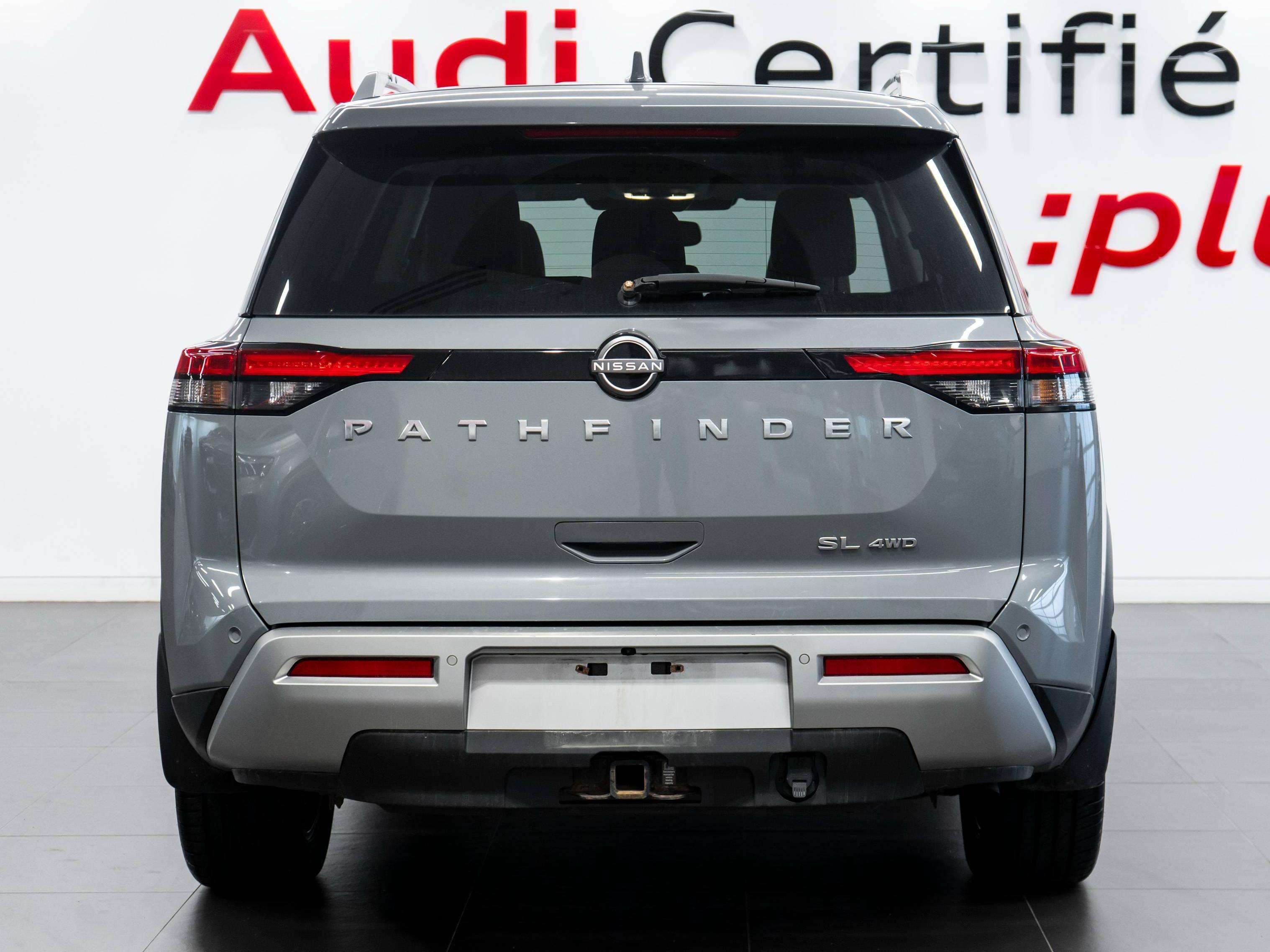 2022 Nissan Pathfinder SL AWD | BOSE | Toit panoramique | 7 passagers | — снимка 1