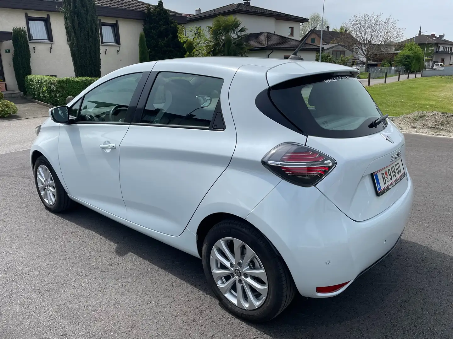 Renault ZOE Zen Complete R110 Z.E.50 (52kWh) Weiß - 2