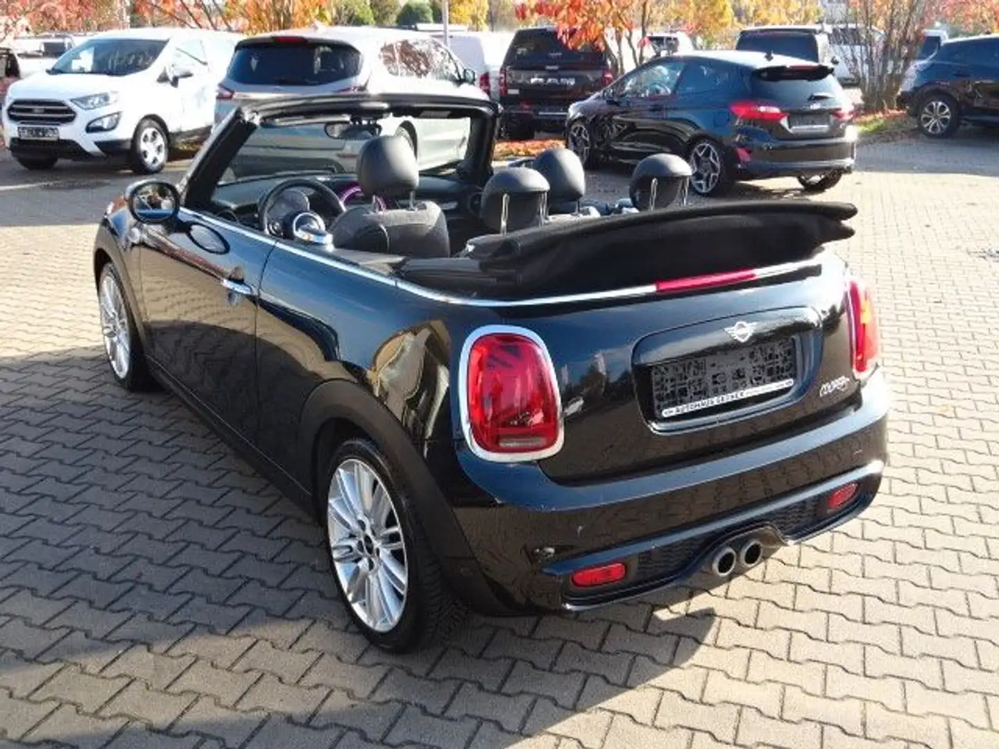 MINI Cooper S Cabrio 192PS Chili Navi HarmanKardon Schwarz - 2
