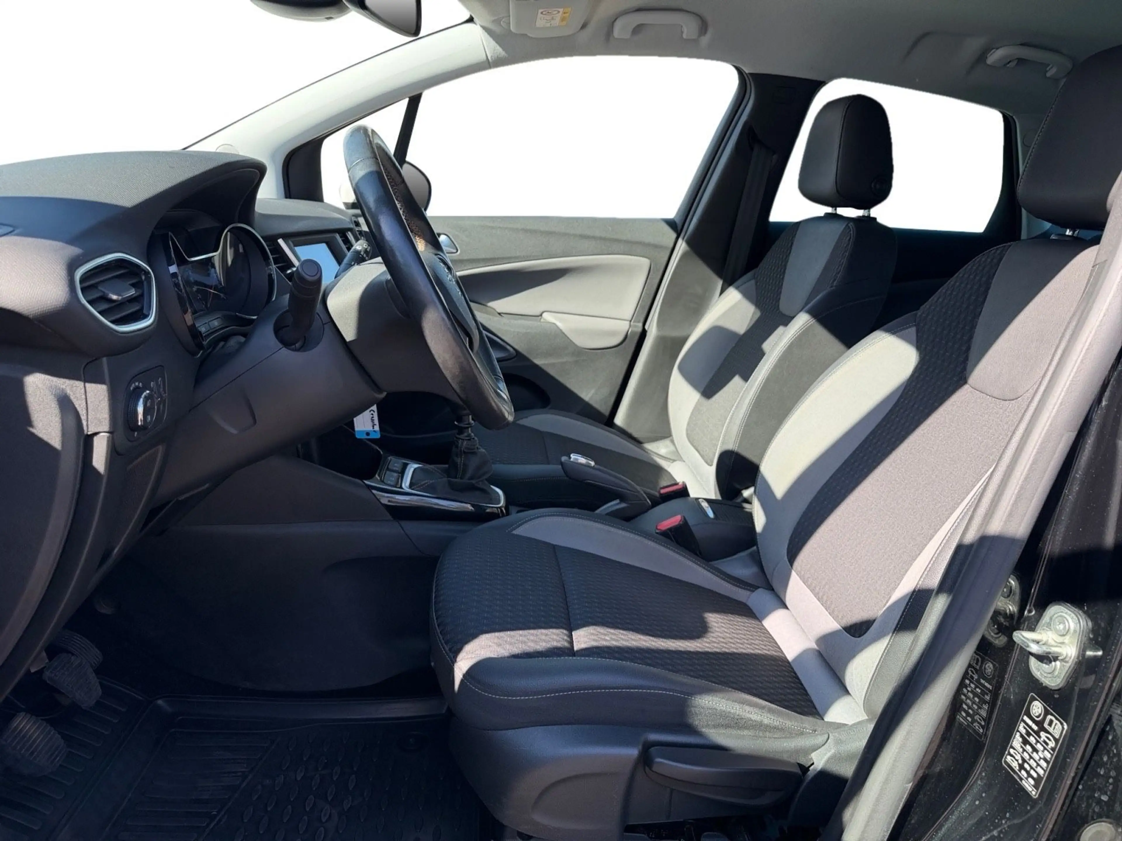 Opel Crossland X Rückfahrkamera — photo 10