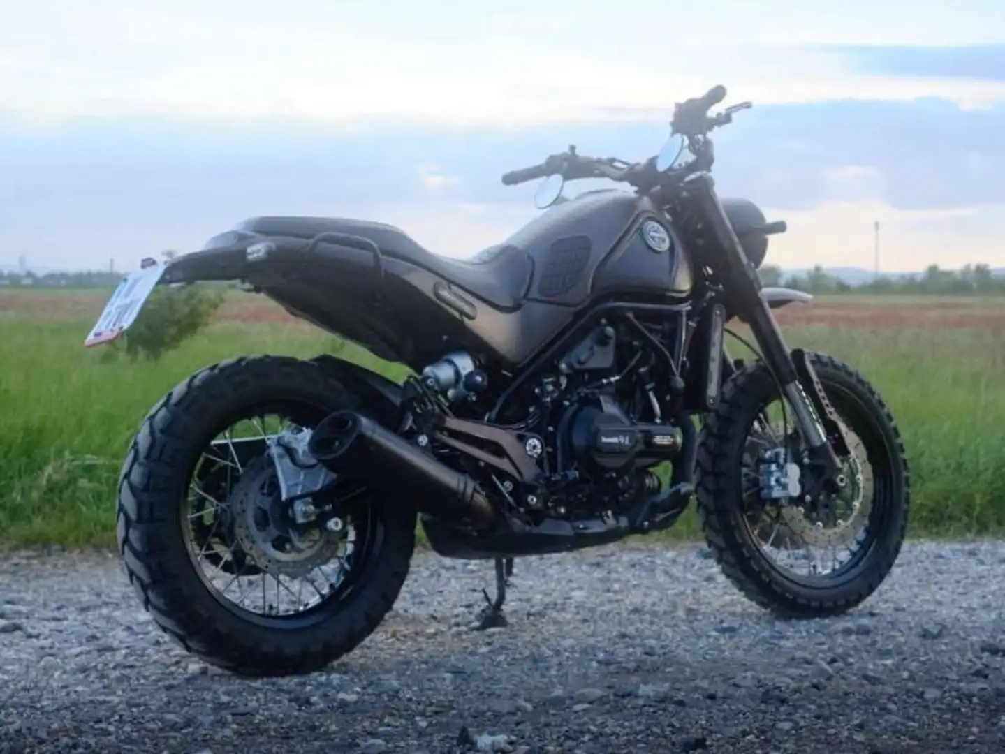 Benelli Leoncino 500 Trail Scrambler Schwarz - 2