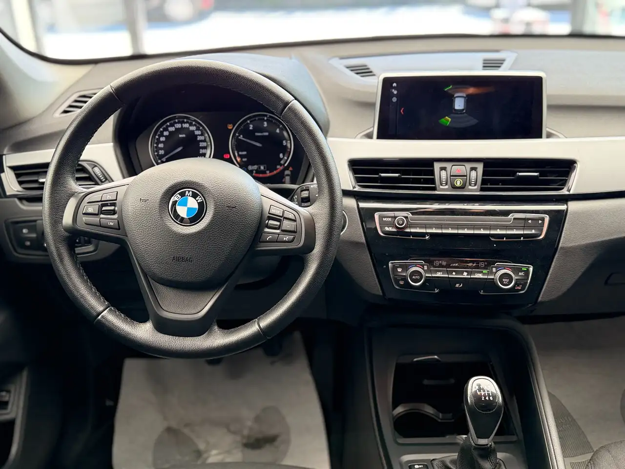 BMW X1 X1 F48 **89.000km** sdrive16d Msport 9