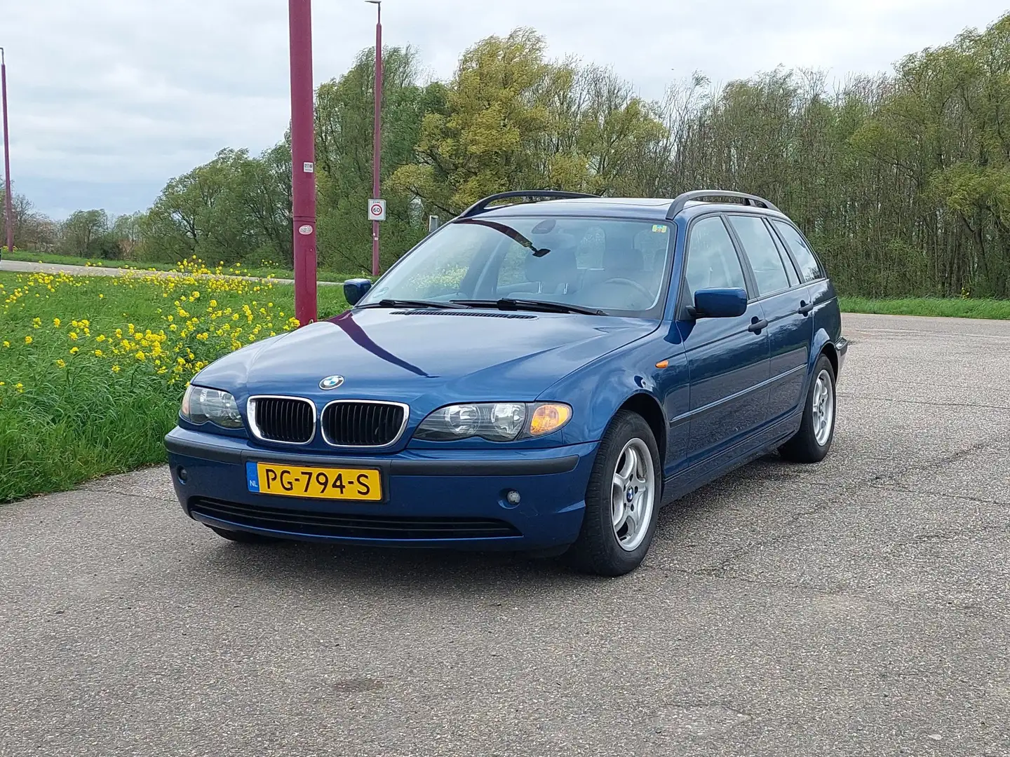 BMW 318 318i Touring Blauw - 1