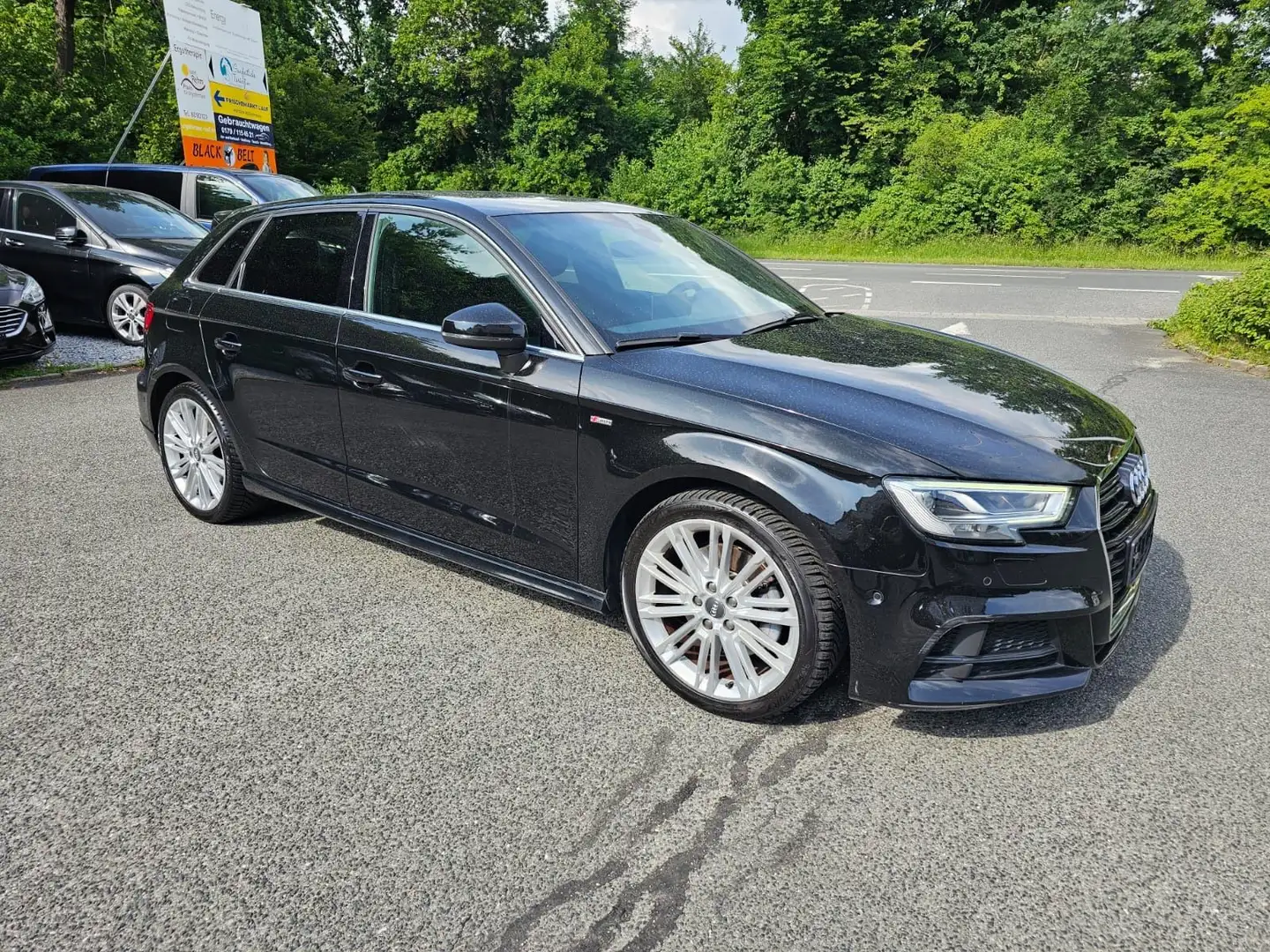 Audi A3 Sportback sport S LINE Schwarz - 1