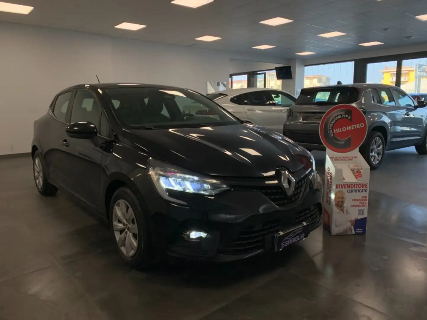 Renault Clio 1.0 Benzina Full Optional Schwarz - 1