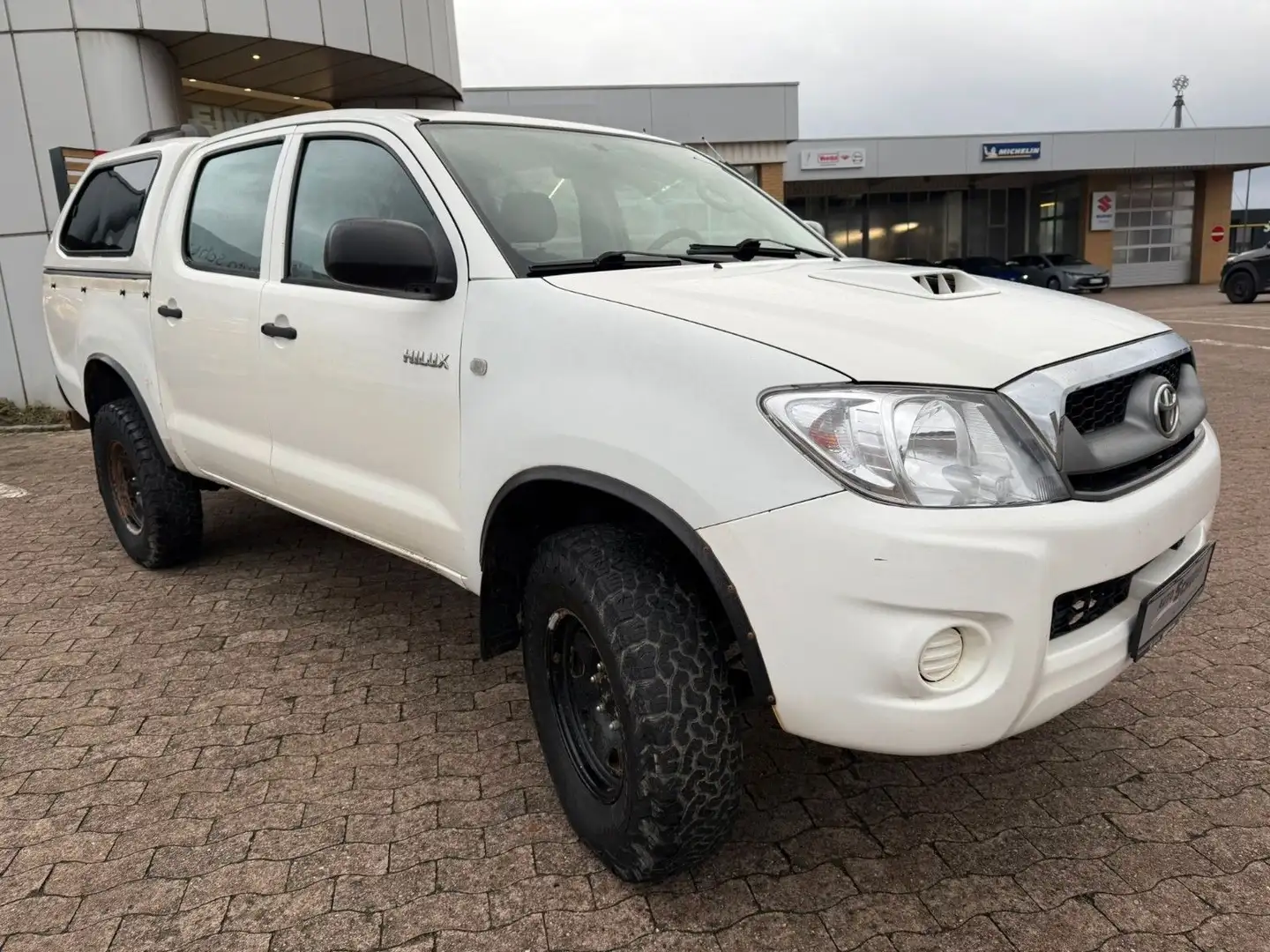 Toyota Hilux Double Cab 4x4 **HARDTOP/STANDHEIZUNG** Blanco - 2