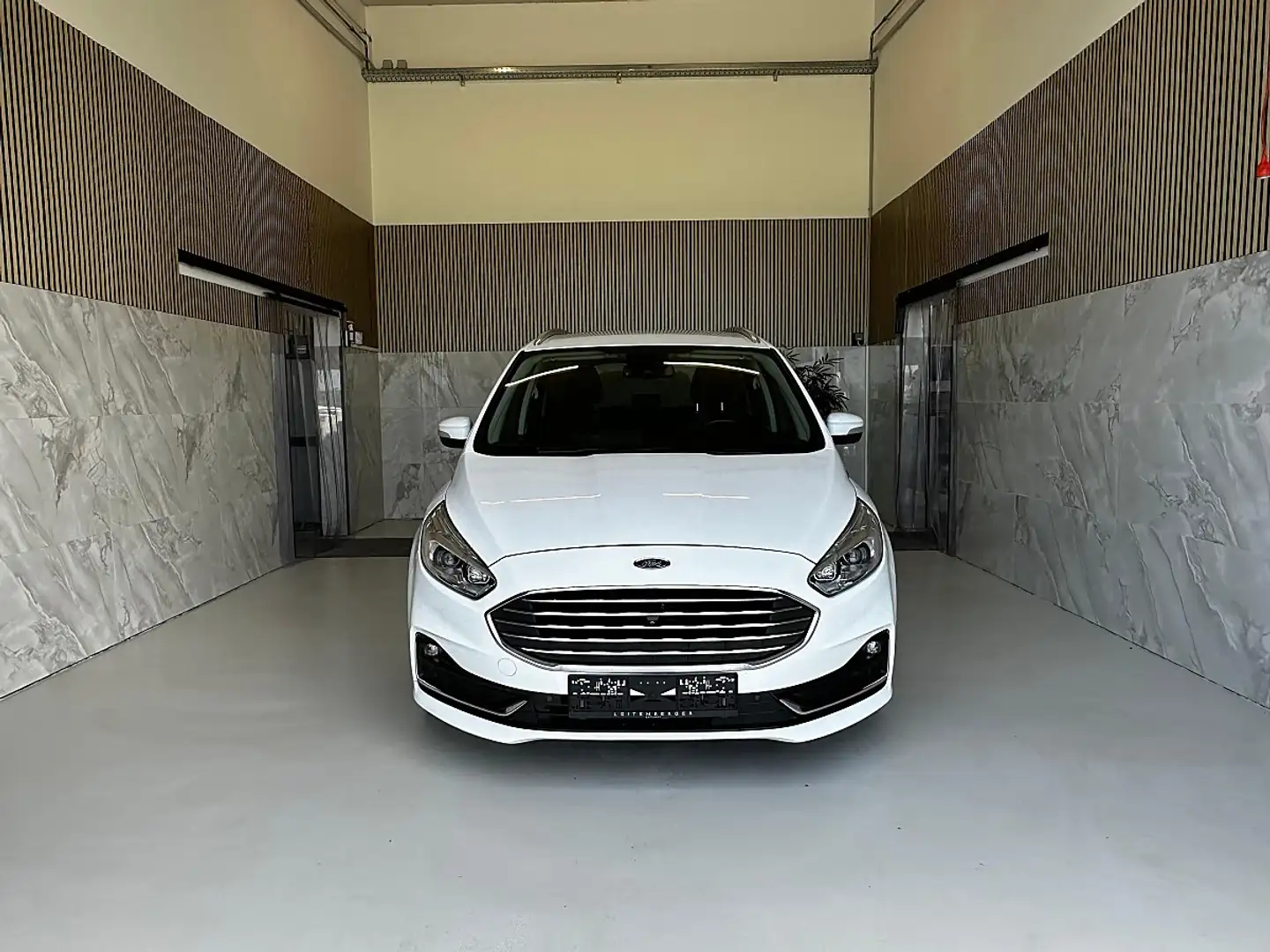 Ford Galaxy 2,0 EcoBlue SCR AWD Titanium Aut. 7-Sitze Tempo... Weiß - 2
