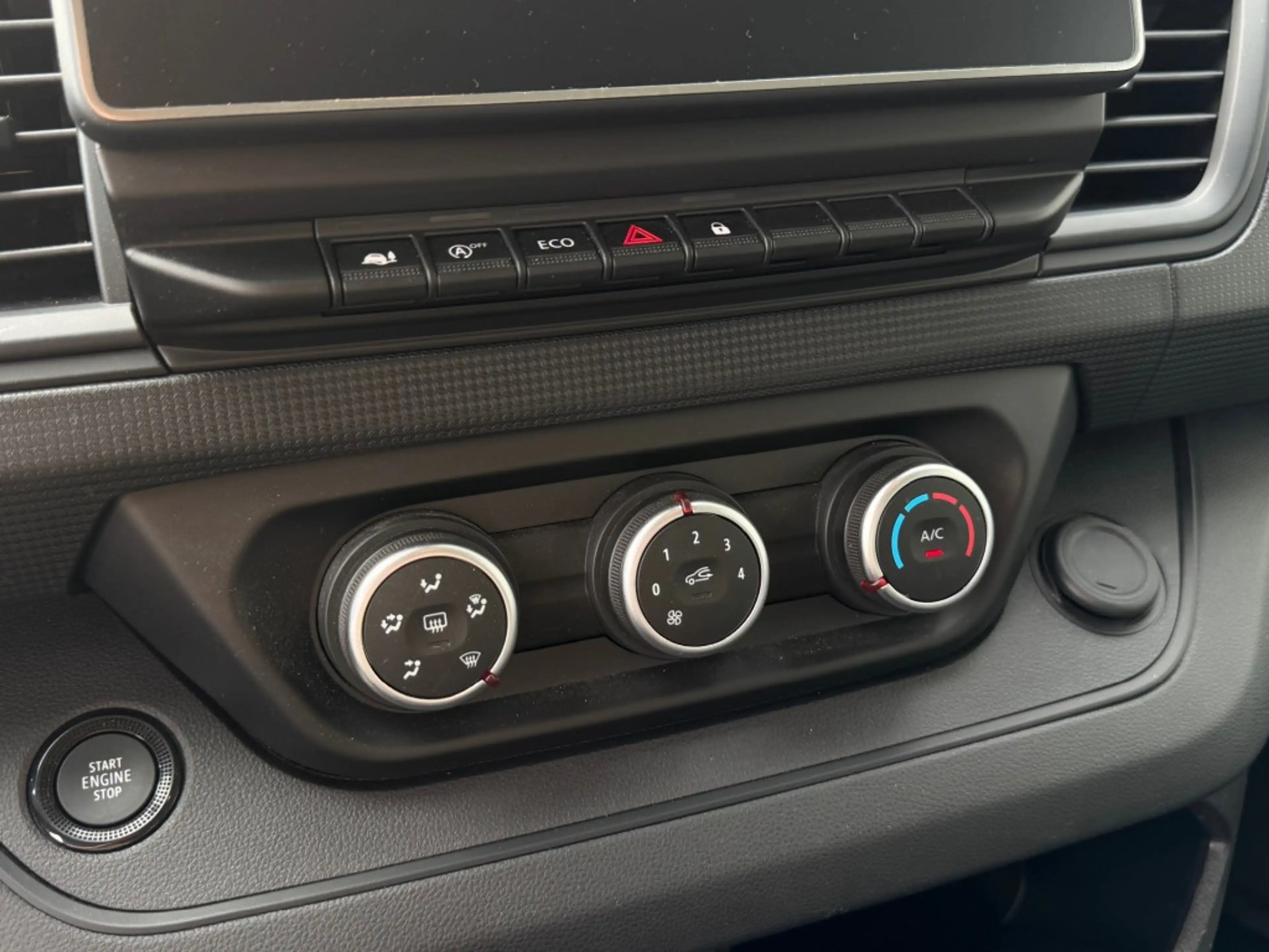 Renault Trafic 2.0 D 150pk  L2H1 Navi - carplay/android auto - bi — photo 10