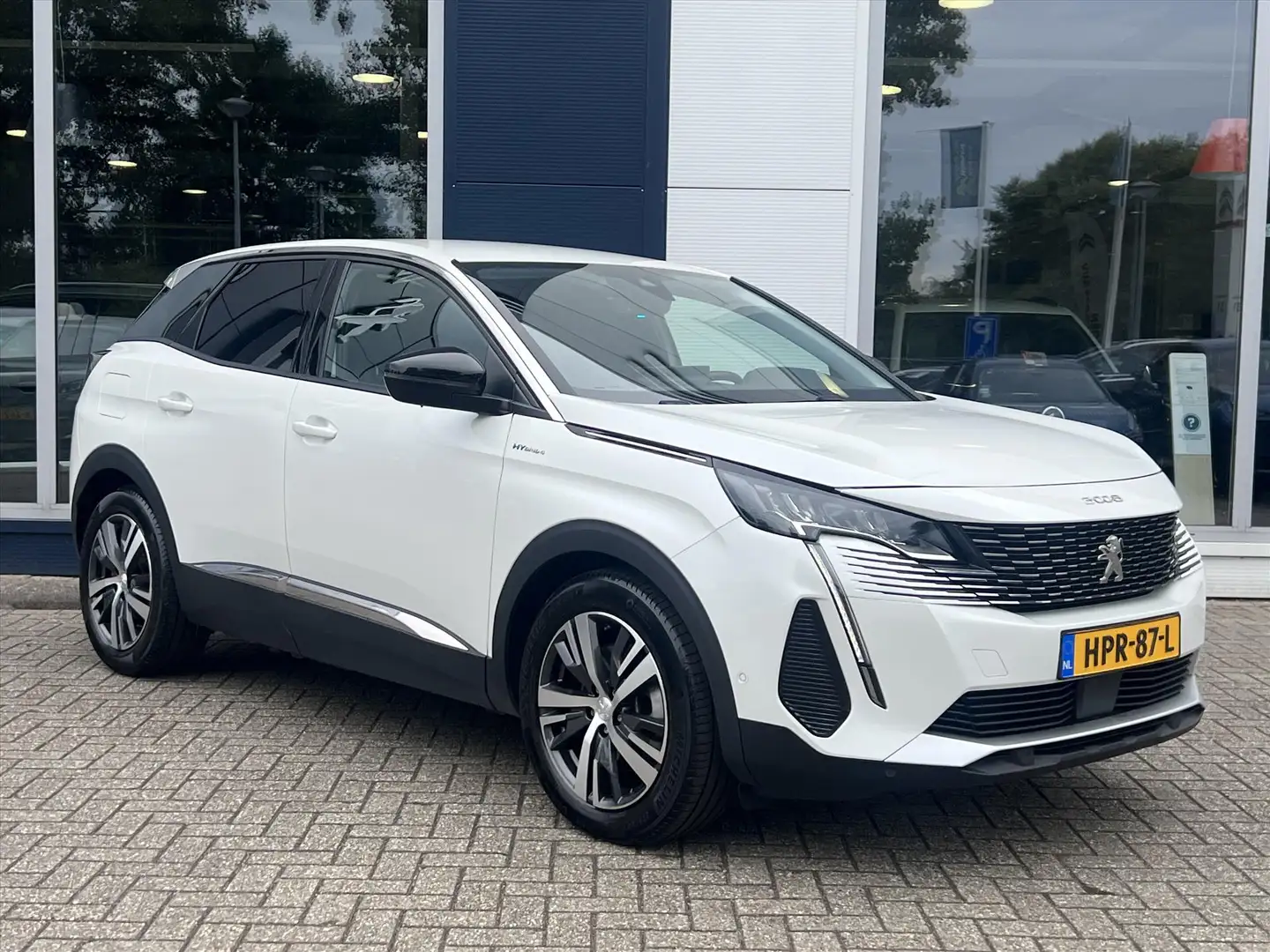 Peugeot 3008 1.6 Plug-in HYbrid4 300pk e-EAT8 GT | Navigatie | Wit - 2