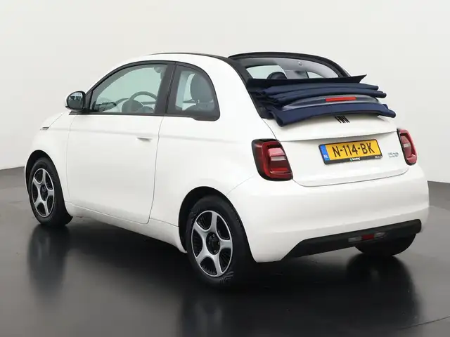 Fiat 500C view 7