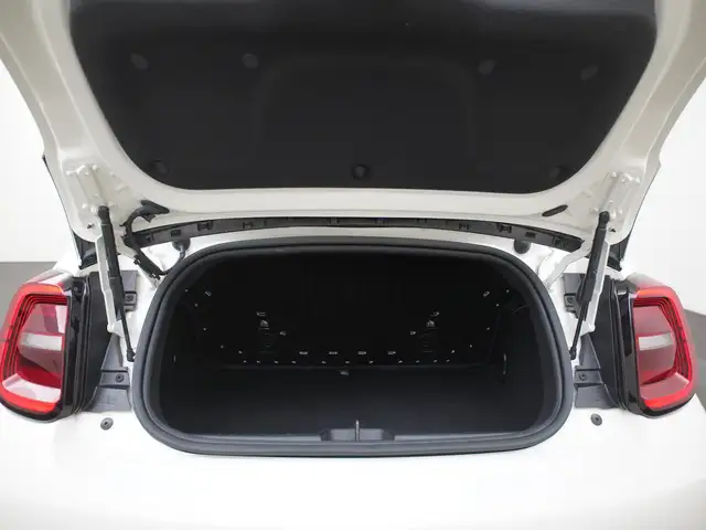 Fiat 500C view 25