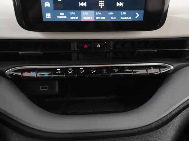 Fiat 500C view 13