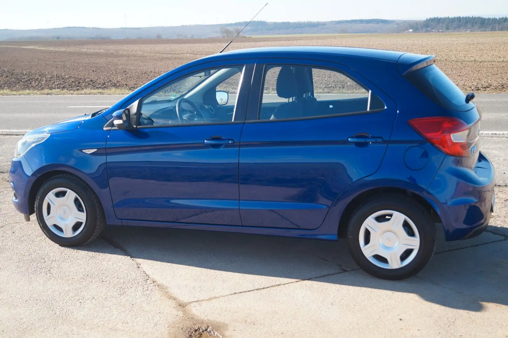 Ford Ka/Ka+ KA+ Cool & Sound +Klima+Sitzh.+ Bleu - 2