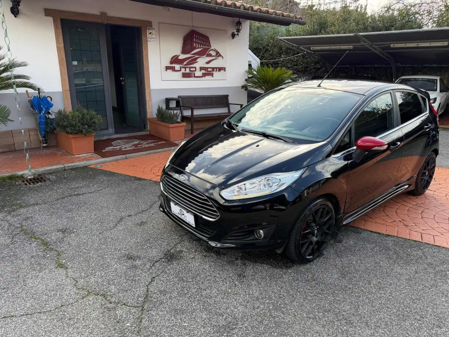 Ford Fiesta 1.5 TDCi 95CV 5 porte Titanium ST-Line NAVI! PDC! Noir - 1