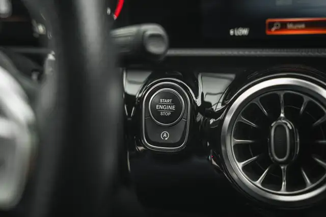 Mercedes-Benz Cla view 20
