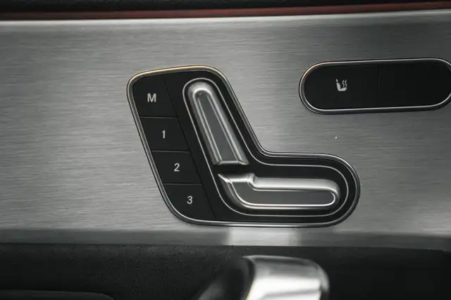 Mercedes-Benz Cla view 12