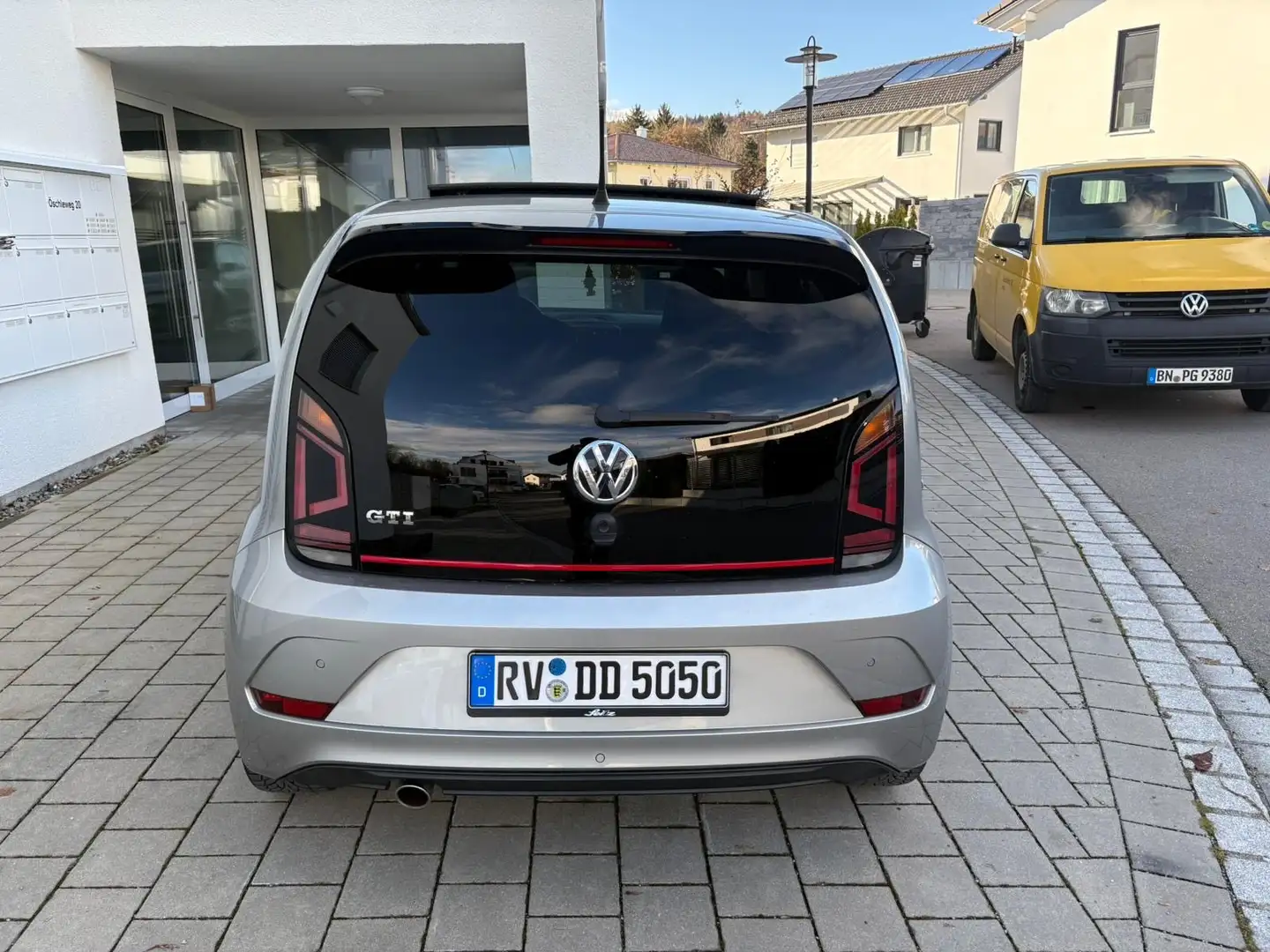 Volkswagen up! GTI - 2