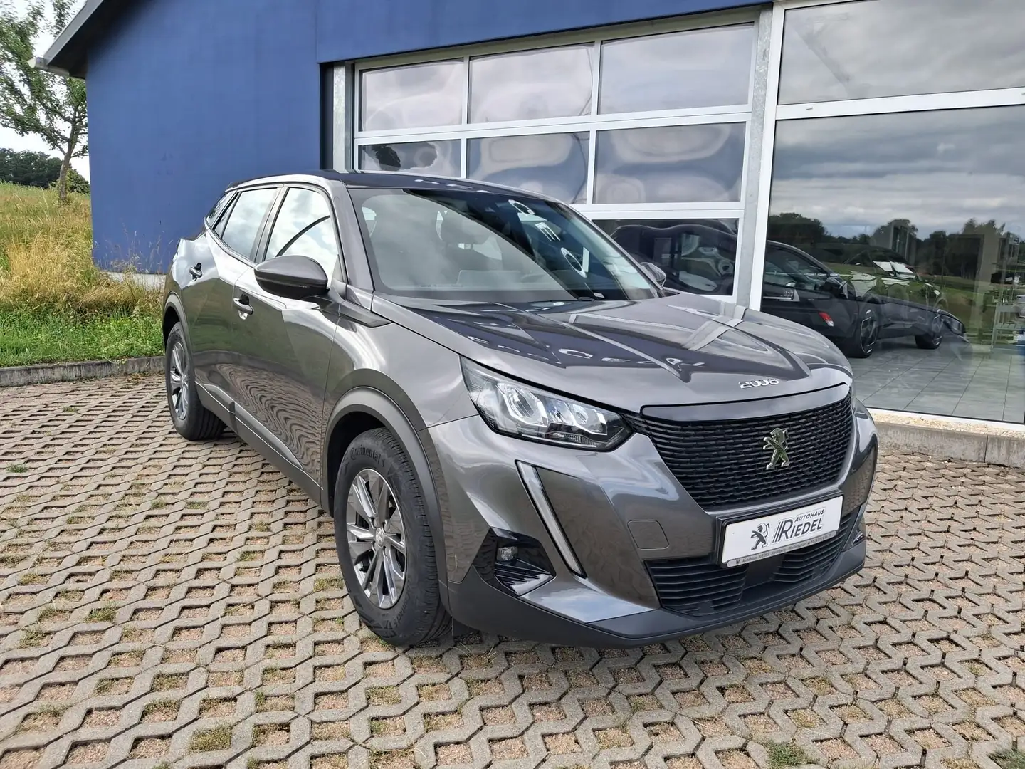 Peugeot 2008 Rückfahrkamera Sitzheizung incl. Winterräder Grijs - 2