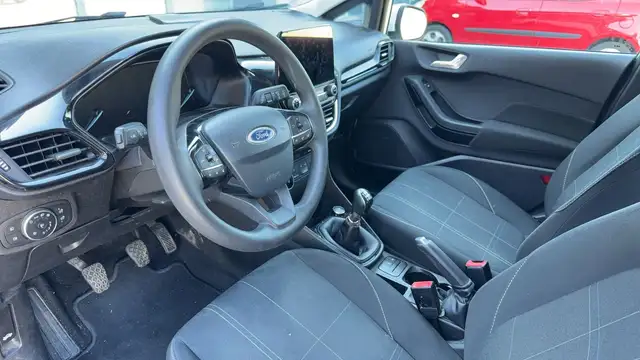 Ford Fiesta view 8