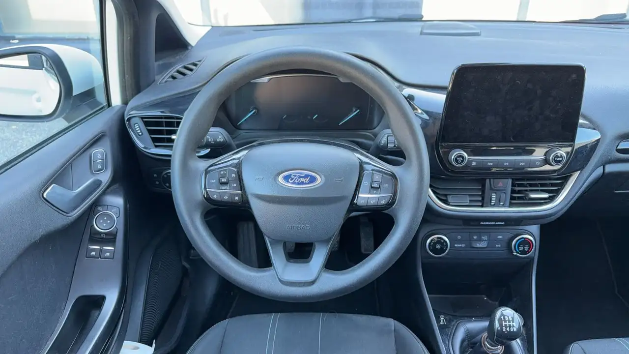 Ford Fiesta 5 portes — photo 22