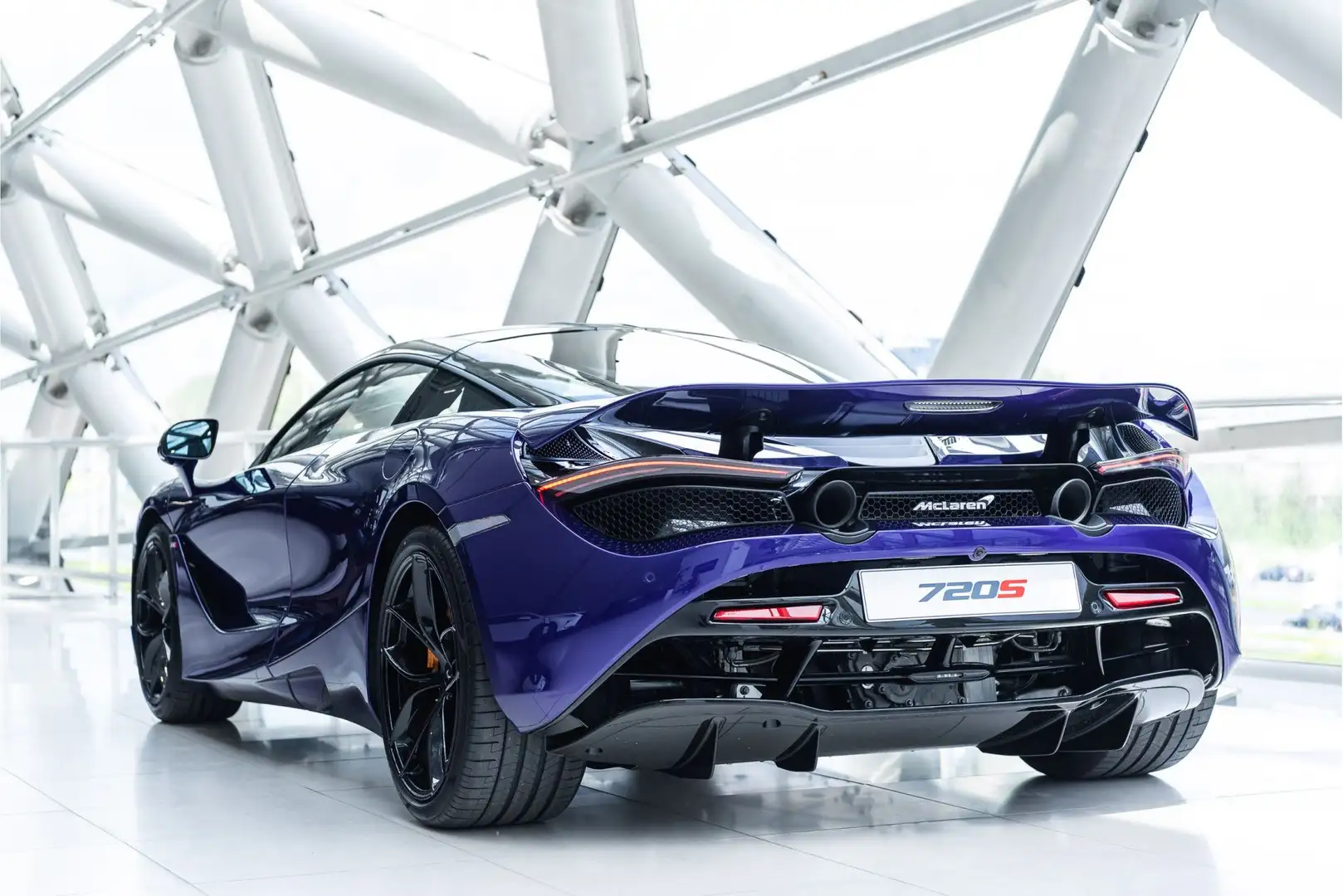 McLaren 720S 4.0 V8 Performance | Lantana Purple | MSO Black Pa Mauve - 2