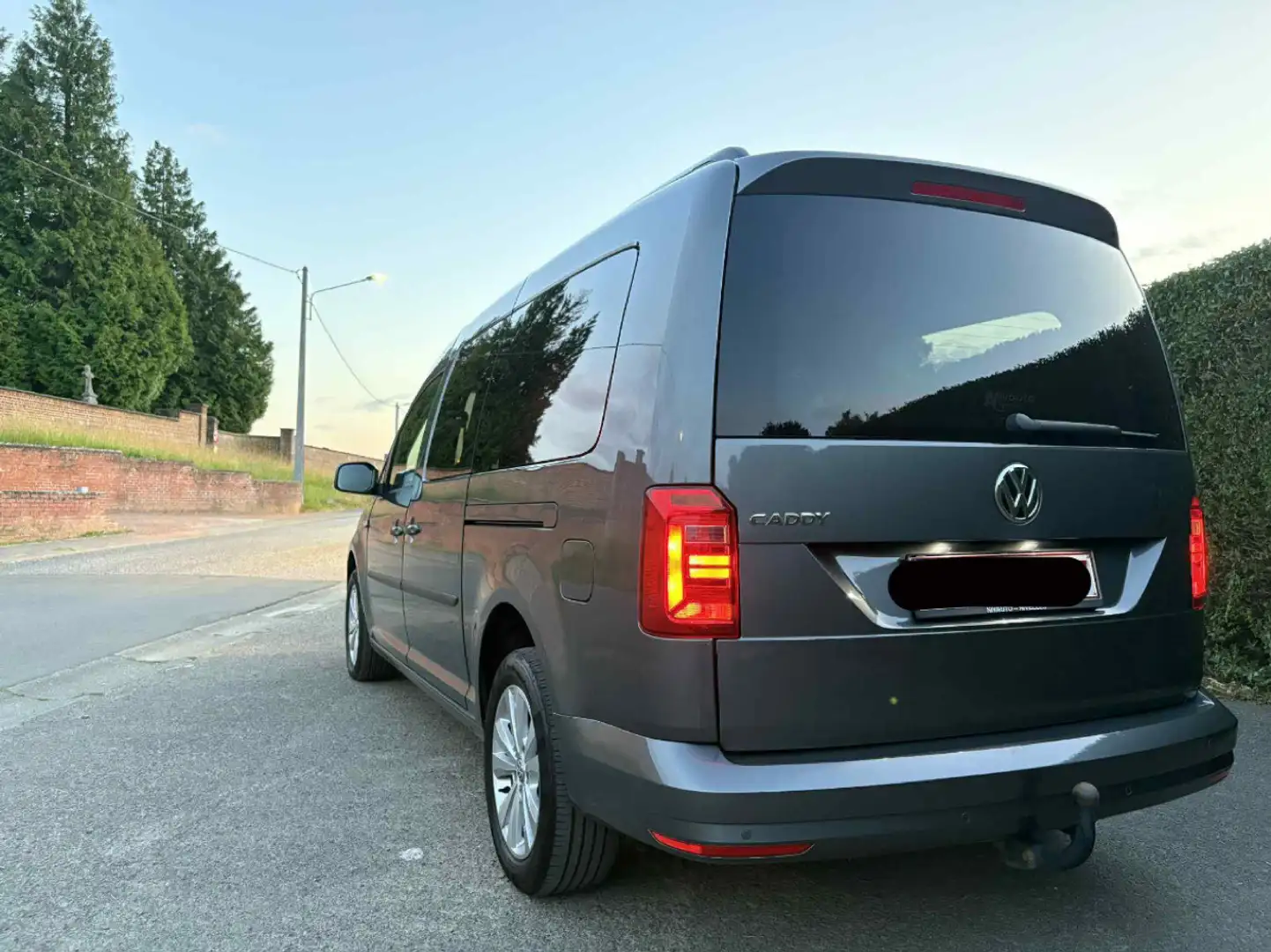 Volkswagen Caddy Maxi 2.0 TDi SCR Trendline DSG - 2