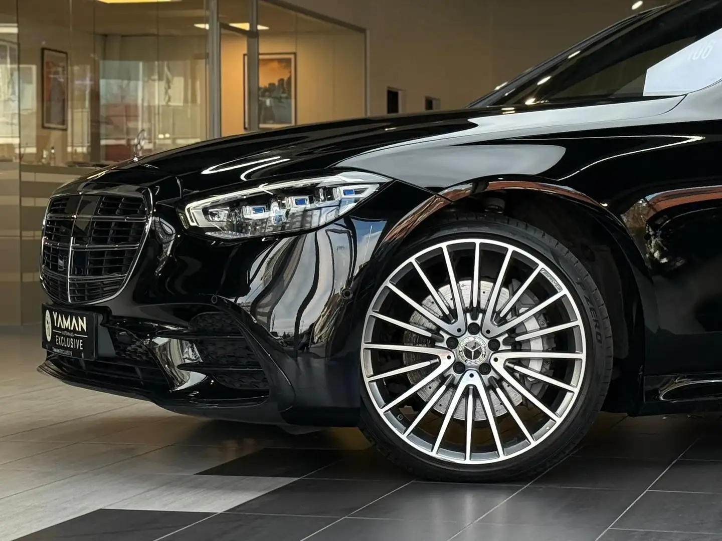 Mercedes-Benz S 500 4M AMG*Pano*Burm4D*3xTV*Massage*HuD*4.5°HA Negru - 2