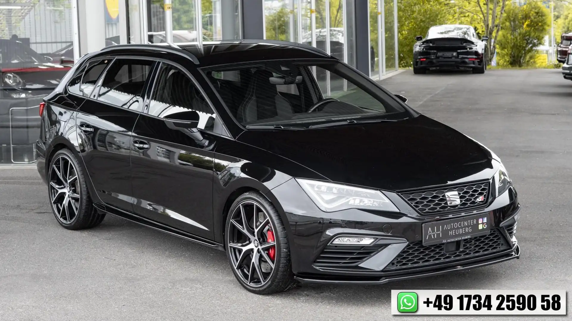 SEAT Leon Cupra 300 4Drive*RS SPORTSITZE*KEYLESS Schwarz - 1
