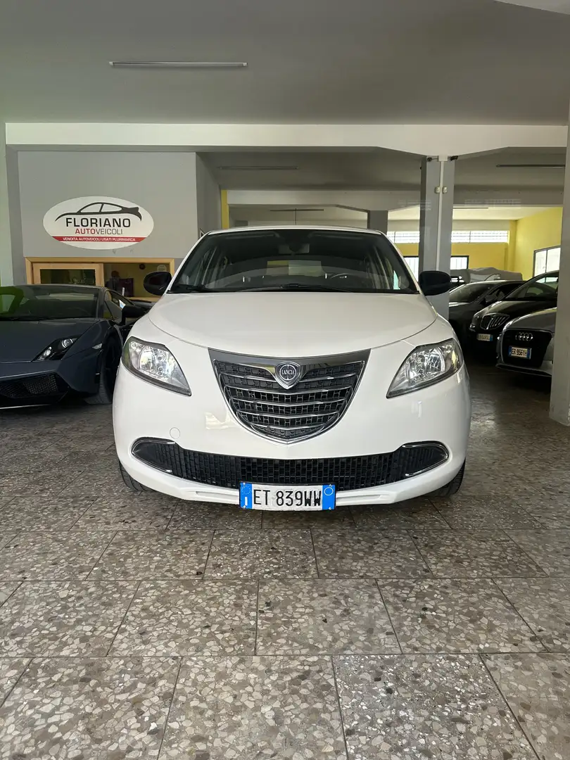 Lancia Ypsilon 1.2 8v Gold s&s 69cv - 1