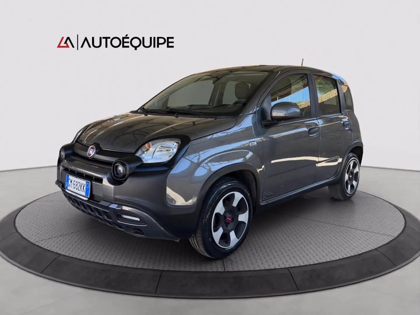 Fiat Panda 1.0 firefly hybrid City Cross s&s 70cv Grigio - 1