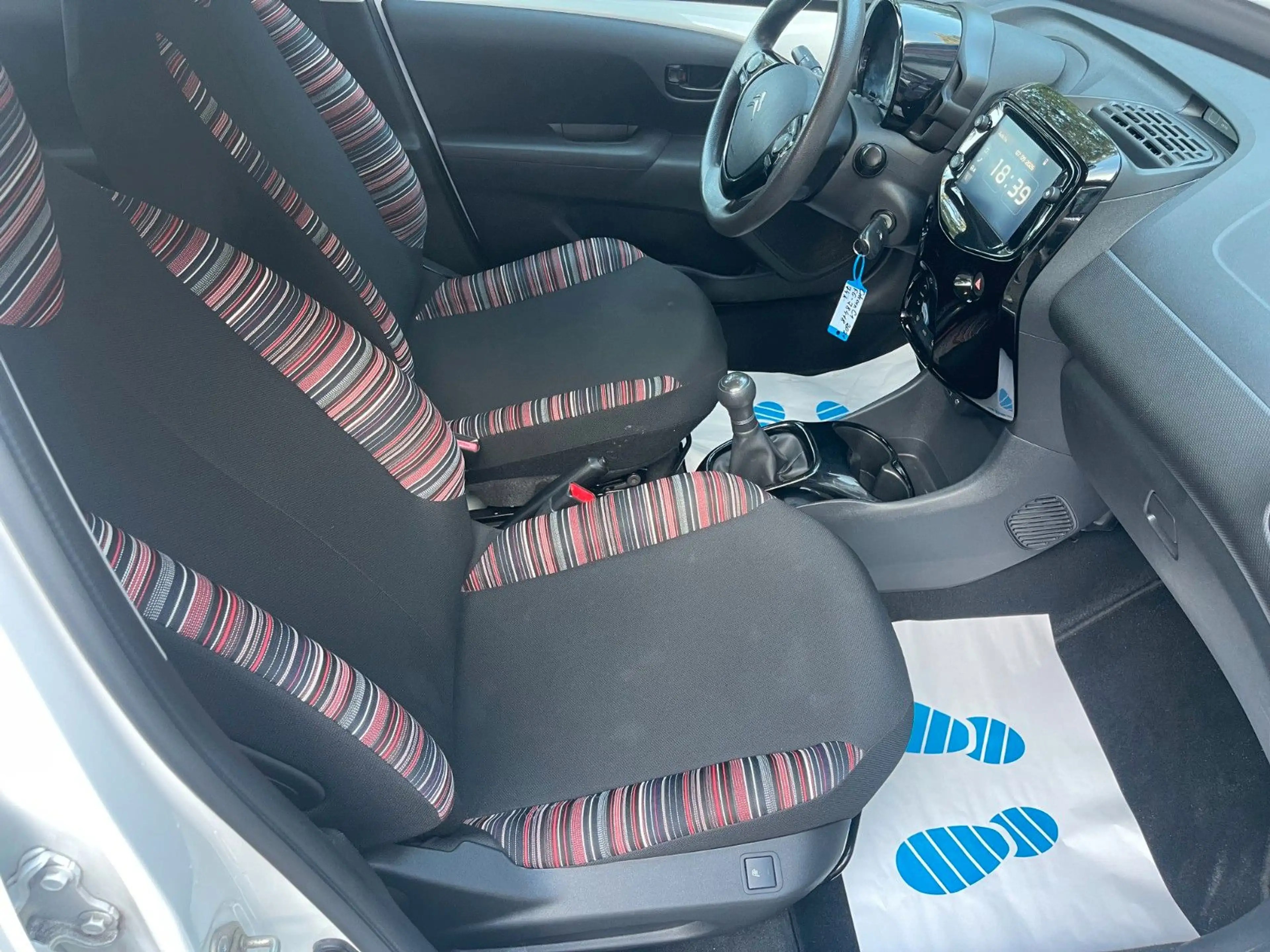 Citroen C1 Feel — photo 13