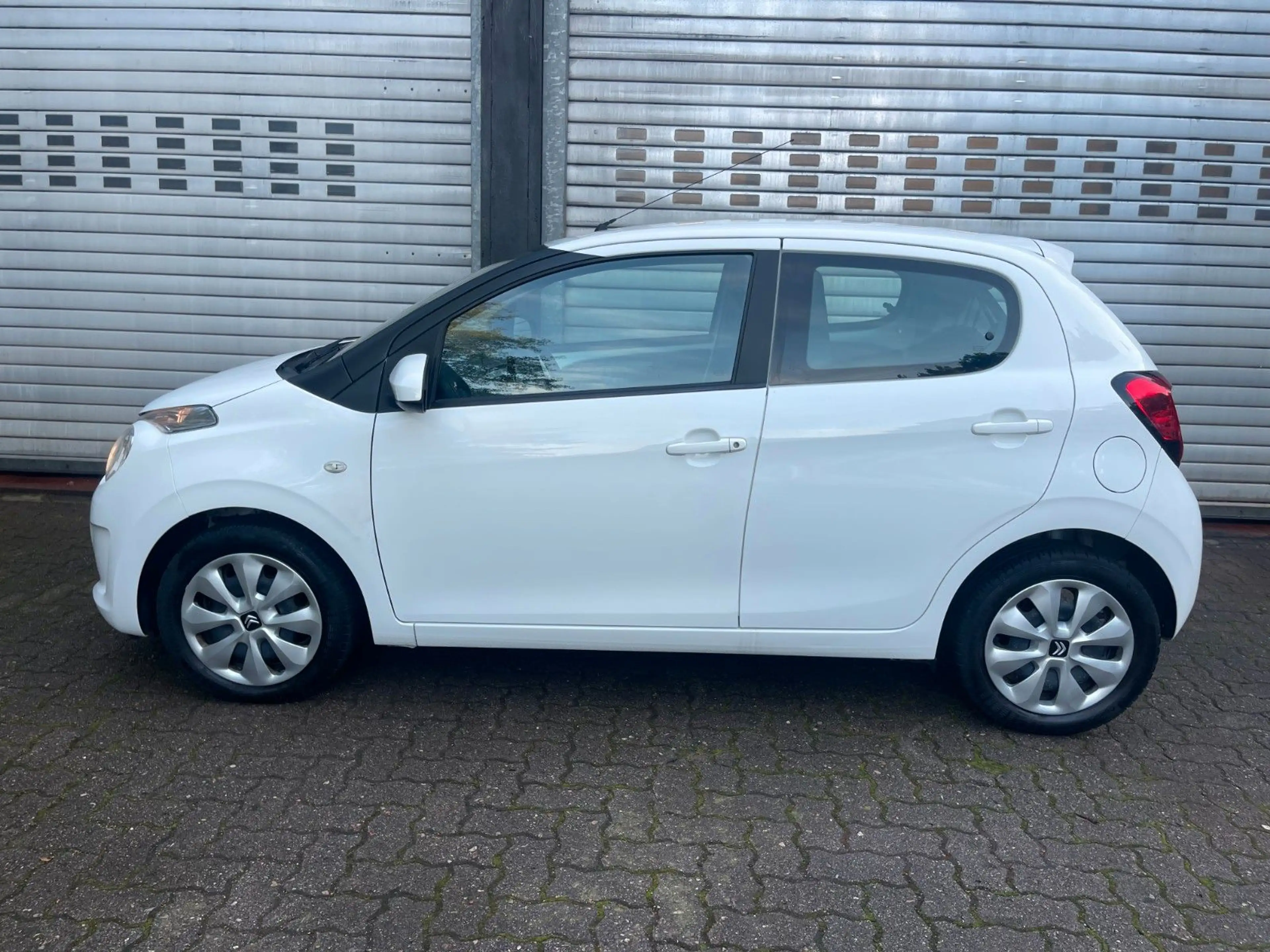 Citroen C1 Feel — photo 8