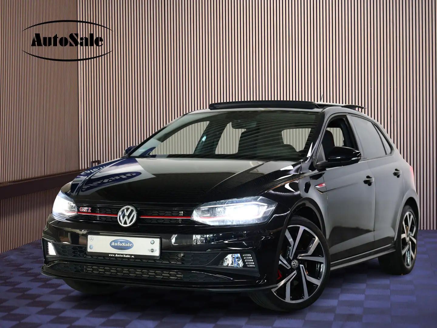 Volkswagen Polo GTI 2.0 TSI VIRTUAL 22.000 km PANO CARPLAY ACC STOELVW Schwarz - 1