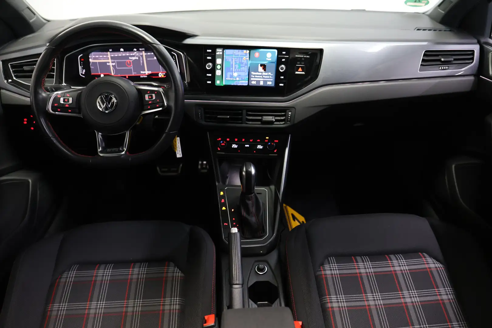 Volkswagen Polo GTI 2.0 TSI VIRTUAL 22.000 km PANO CARPLAY ACC STOELVW Schwarz - 2