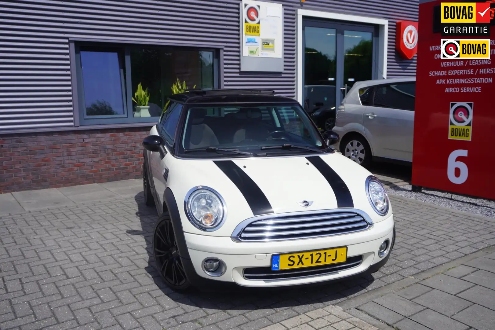 MINI Cooper Mini 1.6 / Pano / Stoelverwarming Wit - 1