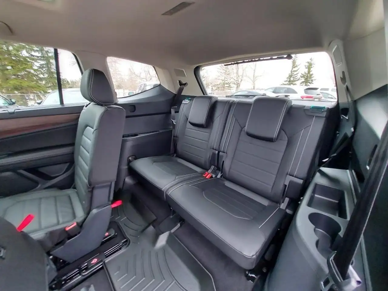 Volkswagen Atlas снимка Volkswagen Atlas