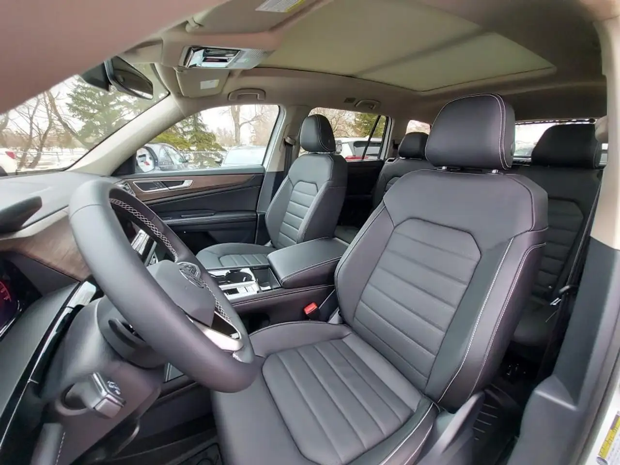 Volkswagen Atlas снимка Volkswagen Atlas