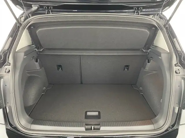 Volkswagen T-Cross view 7