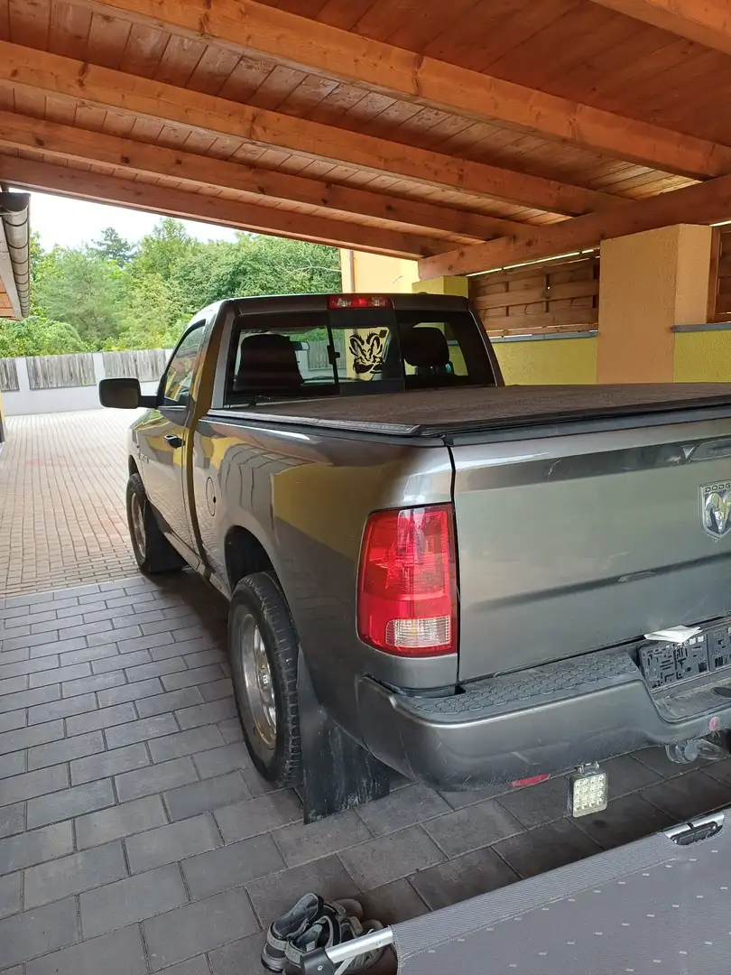 Dodge RAM - 2