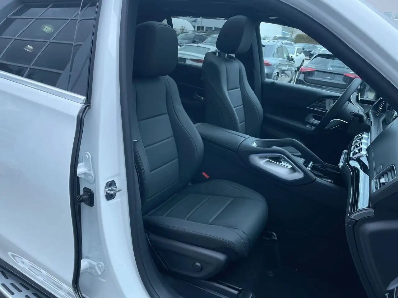 Mercedes-Benz GLE снимка Mercedes-Benz GLE