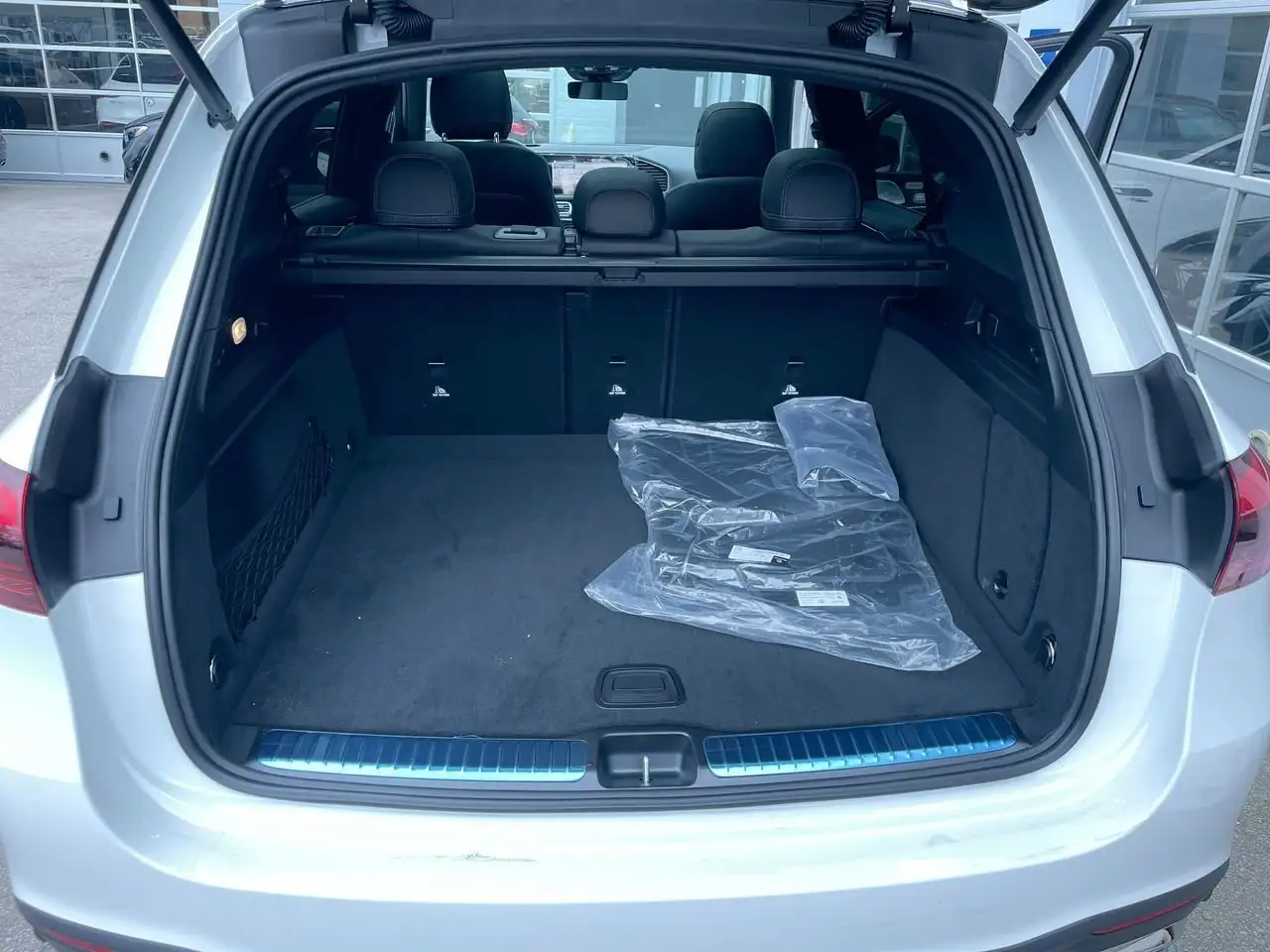 Mercedes-Benz GLE снимка Mercedes-Benz GLE