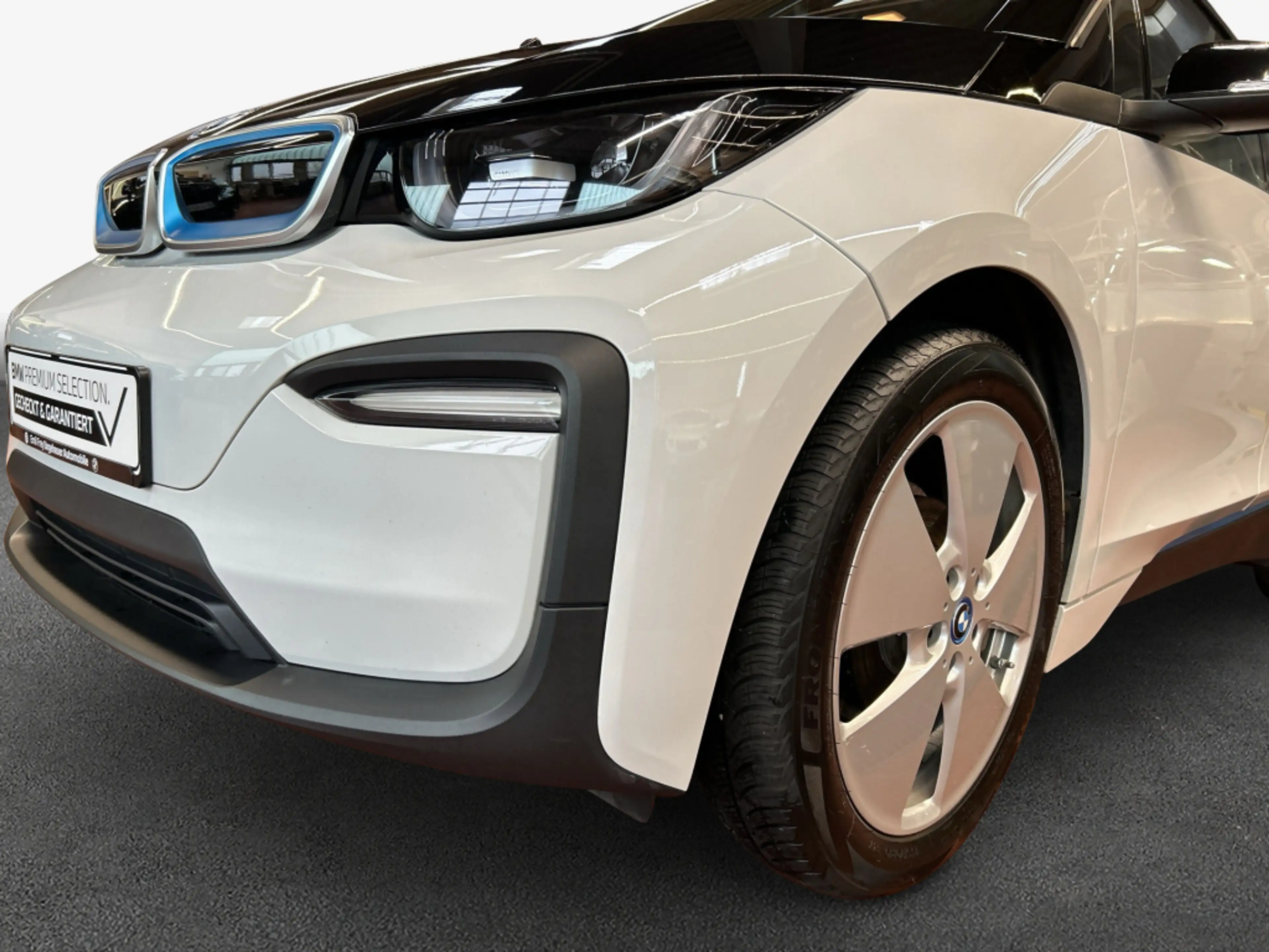 BMW i3 (120 Ah), SHZ — photo 7