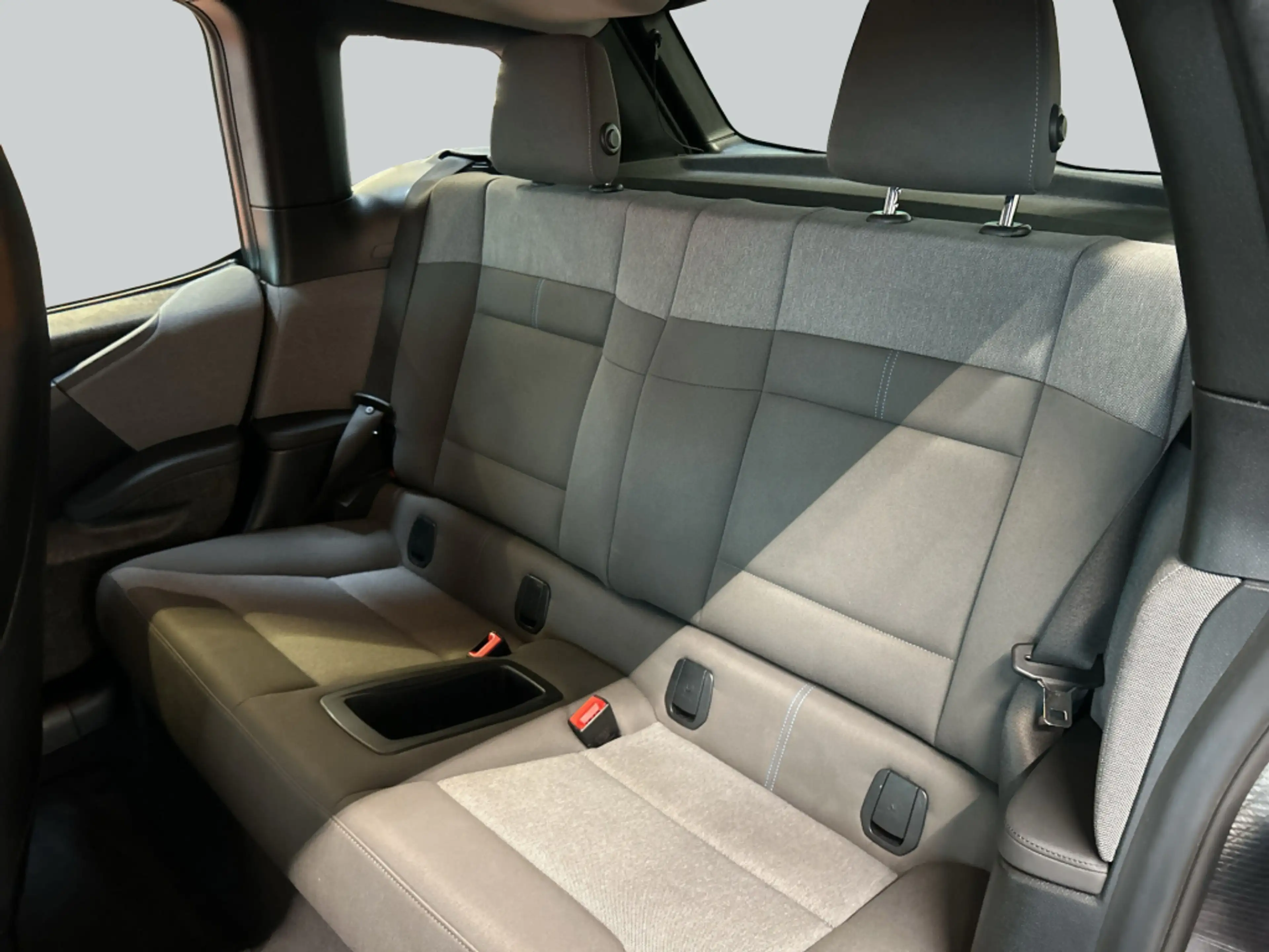 BMW i3 (120 Ah), SHZ — photo 12